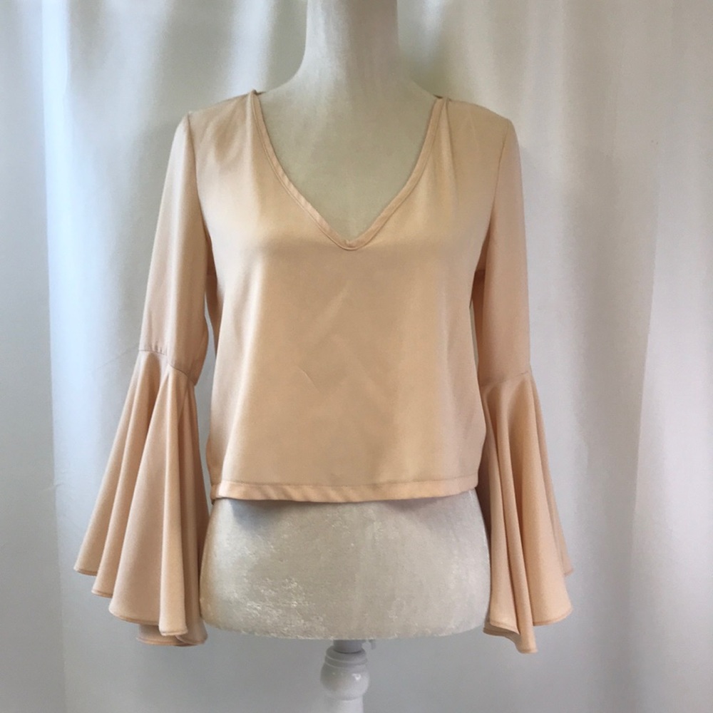 Ecru Lab Bell Sleeve V-Neck Blouse Top Size Small
